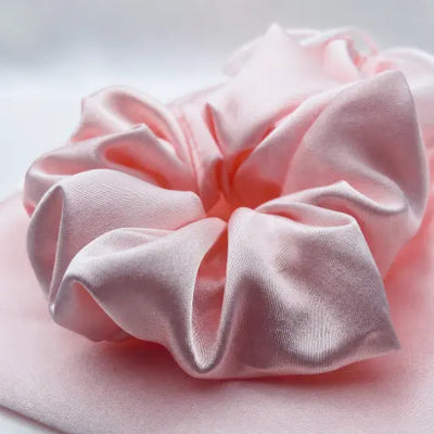 BUNLUV Satin Scrunchie: Pink