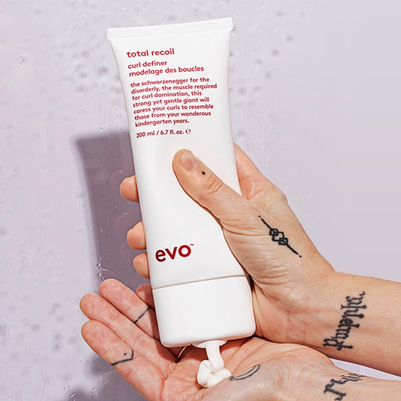 evo Total Recoil Strong Hold Curl Definer