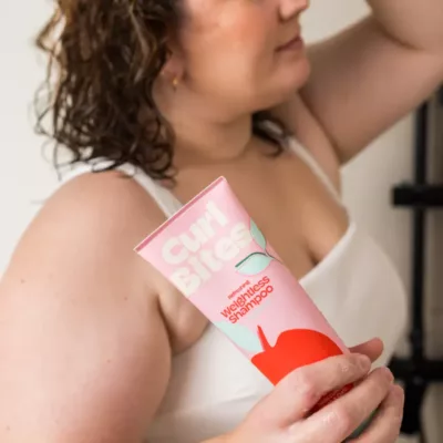 Curl Bites Refreshing Weightless Shampoo