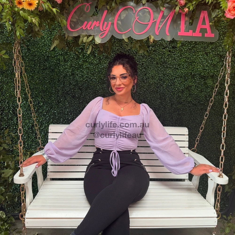 CurlyConLA
